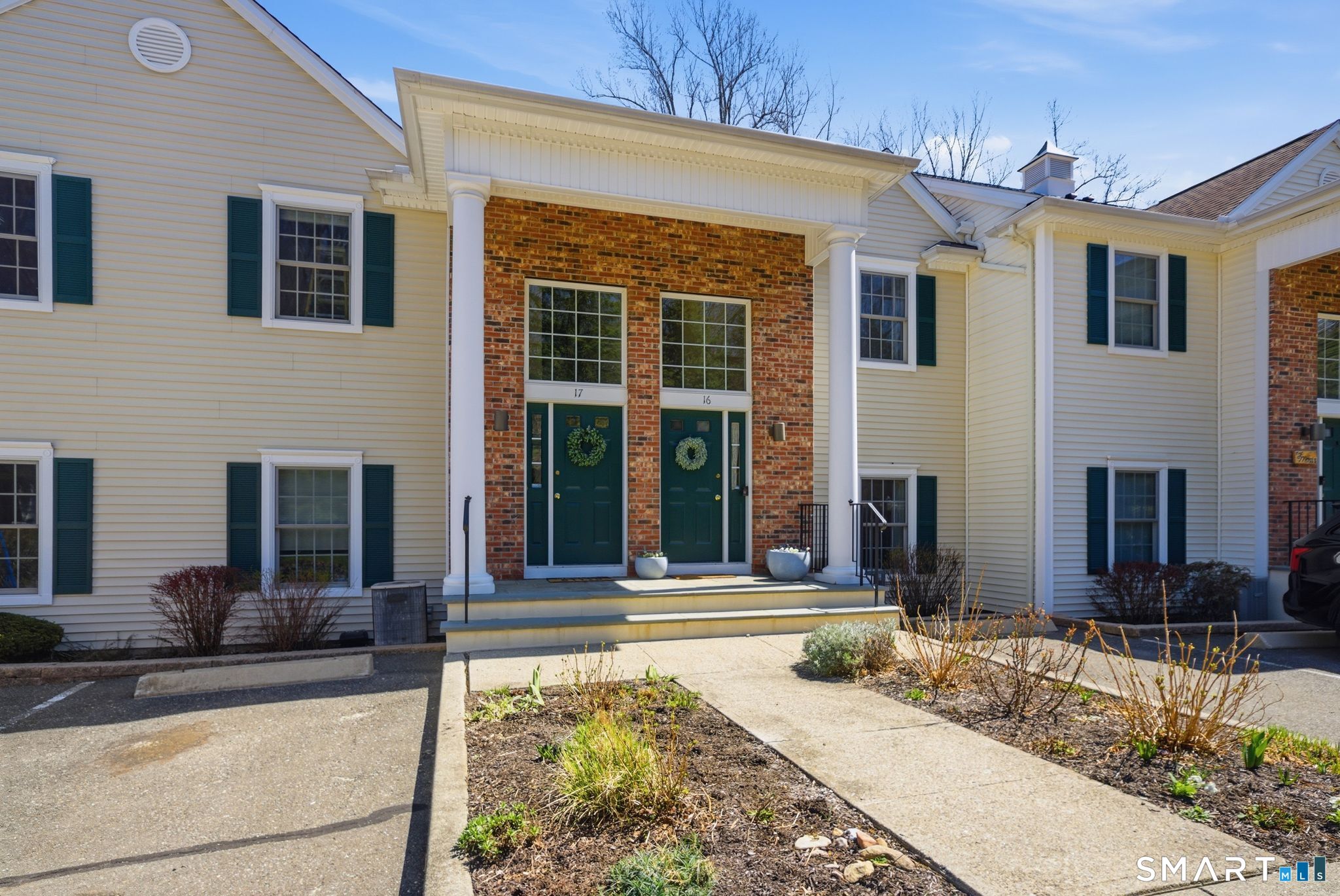 570 Danbury Road, Unit 16 Ridgefield, CT 06877 - Photo 2 of 32