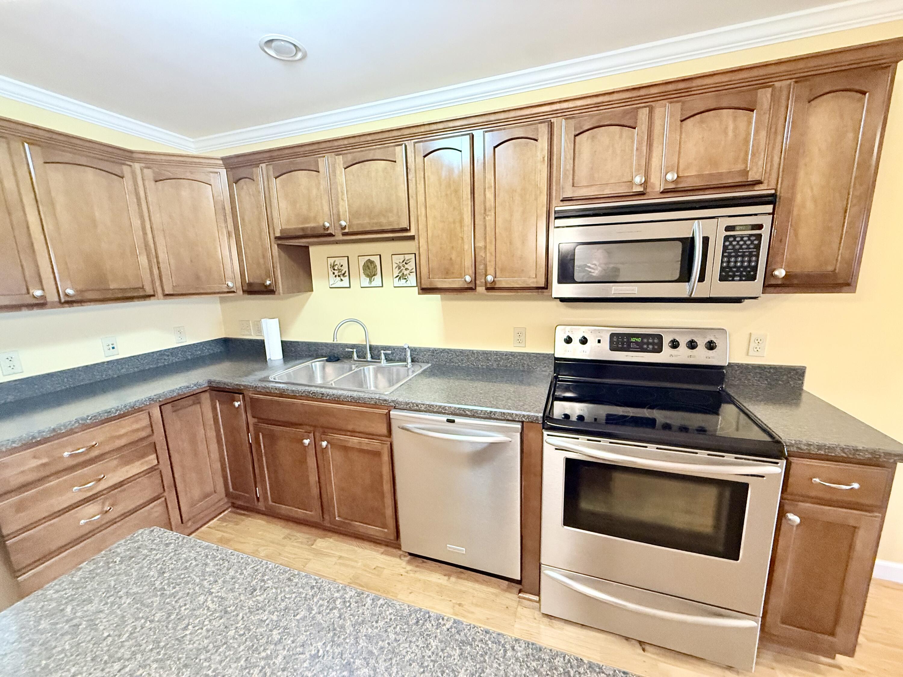 58 Club Road, Unit 203 Plattsburgh, NY 12903 - Photo 16 of 35 Kitchen