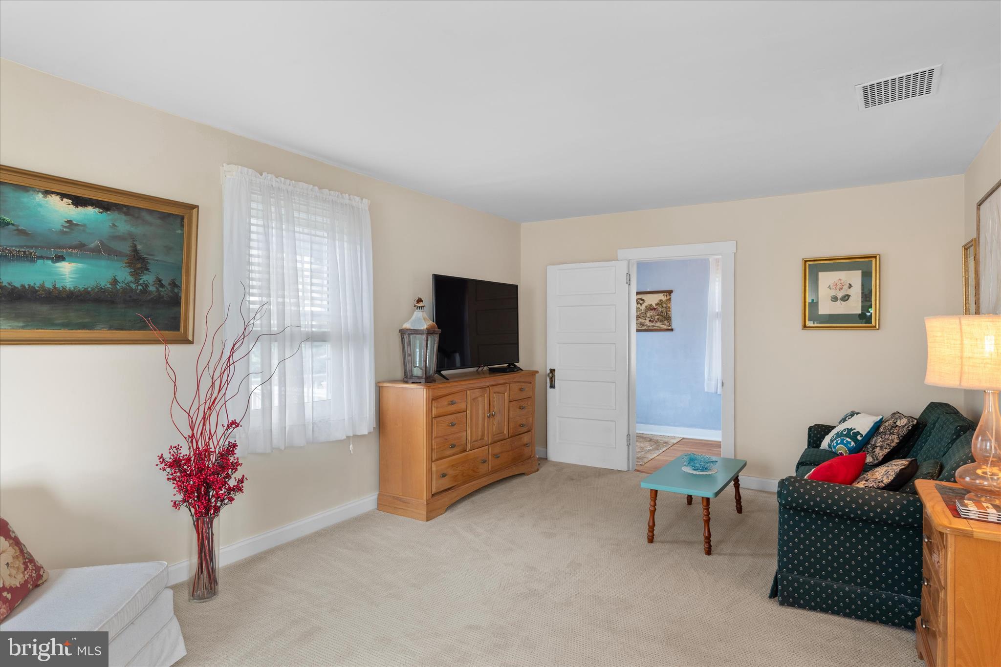 5933 Tilghman Island Road Tilghman, MD 21671 - Photo 13 of 35 Family Room