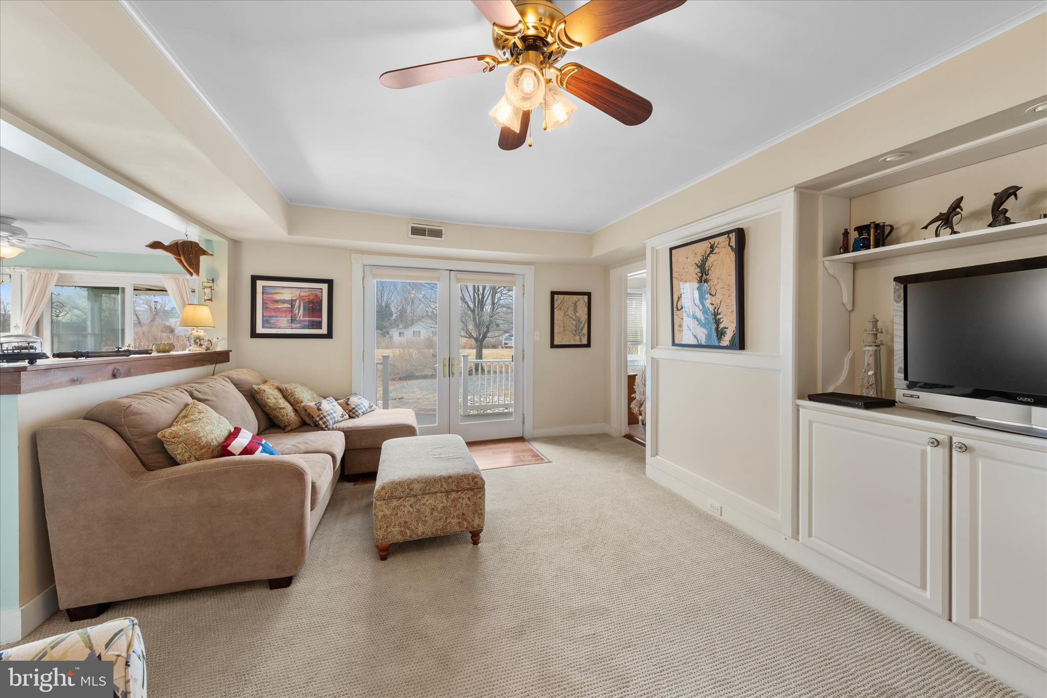 5933 Tilghman Island Road Tilghman, MD 21671 - Photo 15 of 35 Living Room