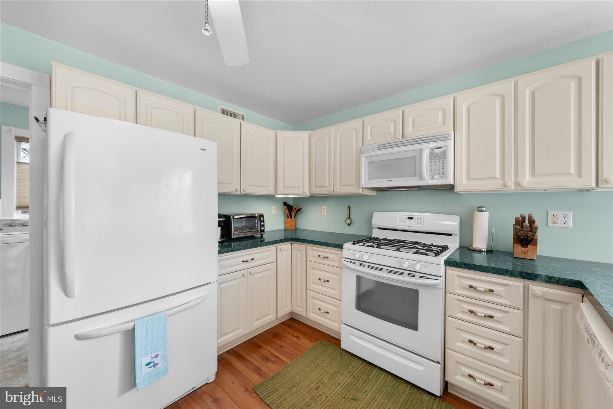 5933 Tilghman Island Road Tilghman, MD 21671 - Photo 21 of 35 Kitchen / Built-in Microwave