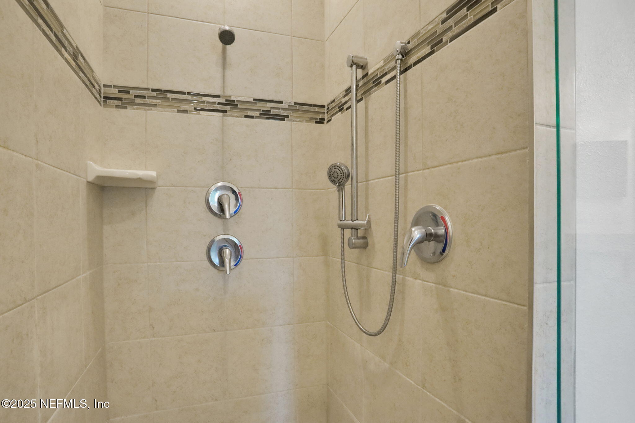 3209 Crocus Ln Green Cove Springs Green Cove Springs, FL 32043 - Photo 21 of 35 a bathroom with a shower