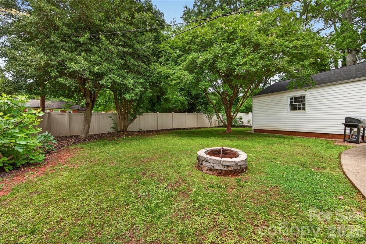 2225 Ashley Road Charlotte, NC 28208 - Photo 41 of 44