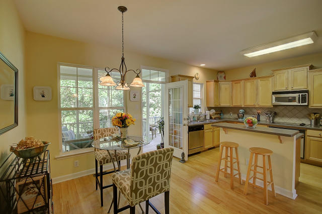260 Fair Sailing Road Mount Pleasant, SC 29466 - Photo 13 of 34 260 Fair Sailing (19)0019
