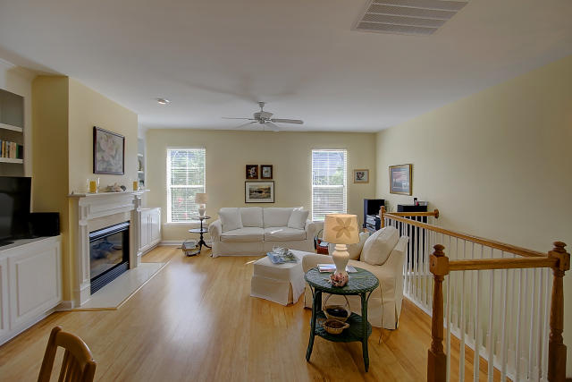 260 Fair Sailing Road Mount Pleasant, SC 29466 - Photo 5 of 34 260 Fair Sailing (33)0033