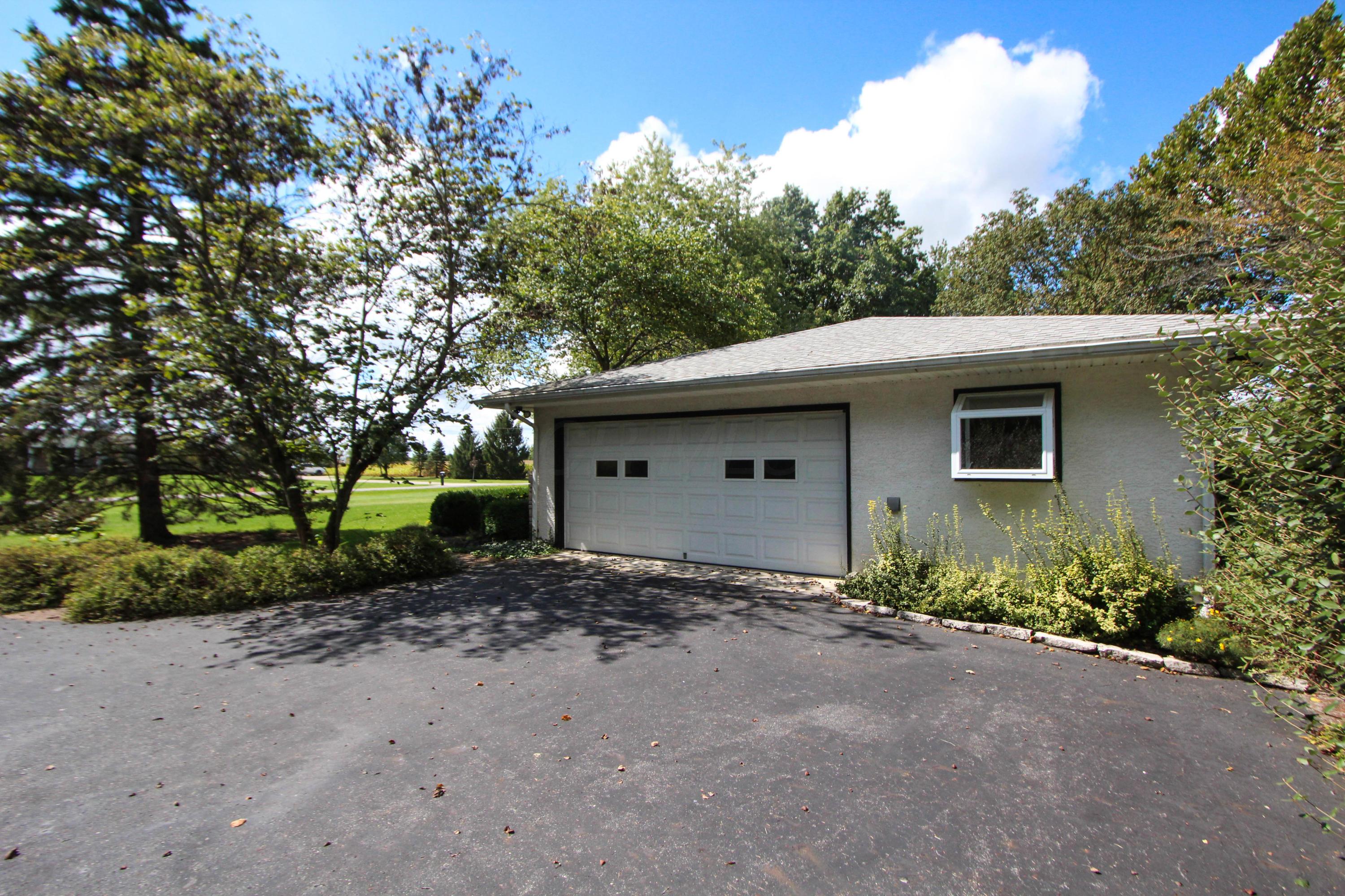 7540 Snyder Road Orient, OH 43146 - Photo 3 of 30 Gallery Image 3