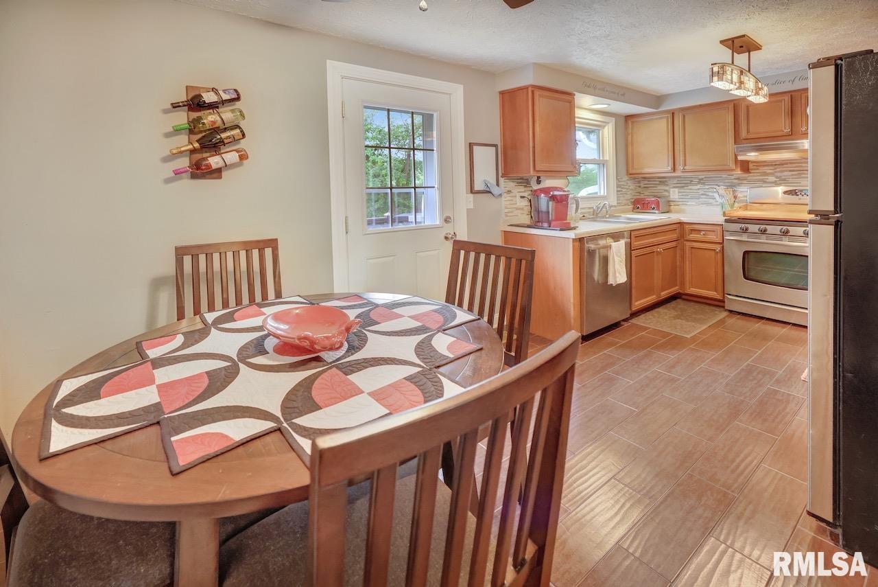 100 Yates Road Marquette Heights, IL 61554 - Photo 11 of 34 Gallery Image 11