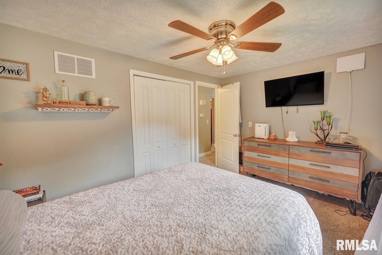100 Yates Road Marquette Heights, IL 61554 - Photo 15 of 34 Gallery Image 15