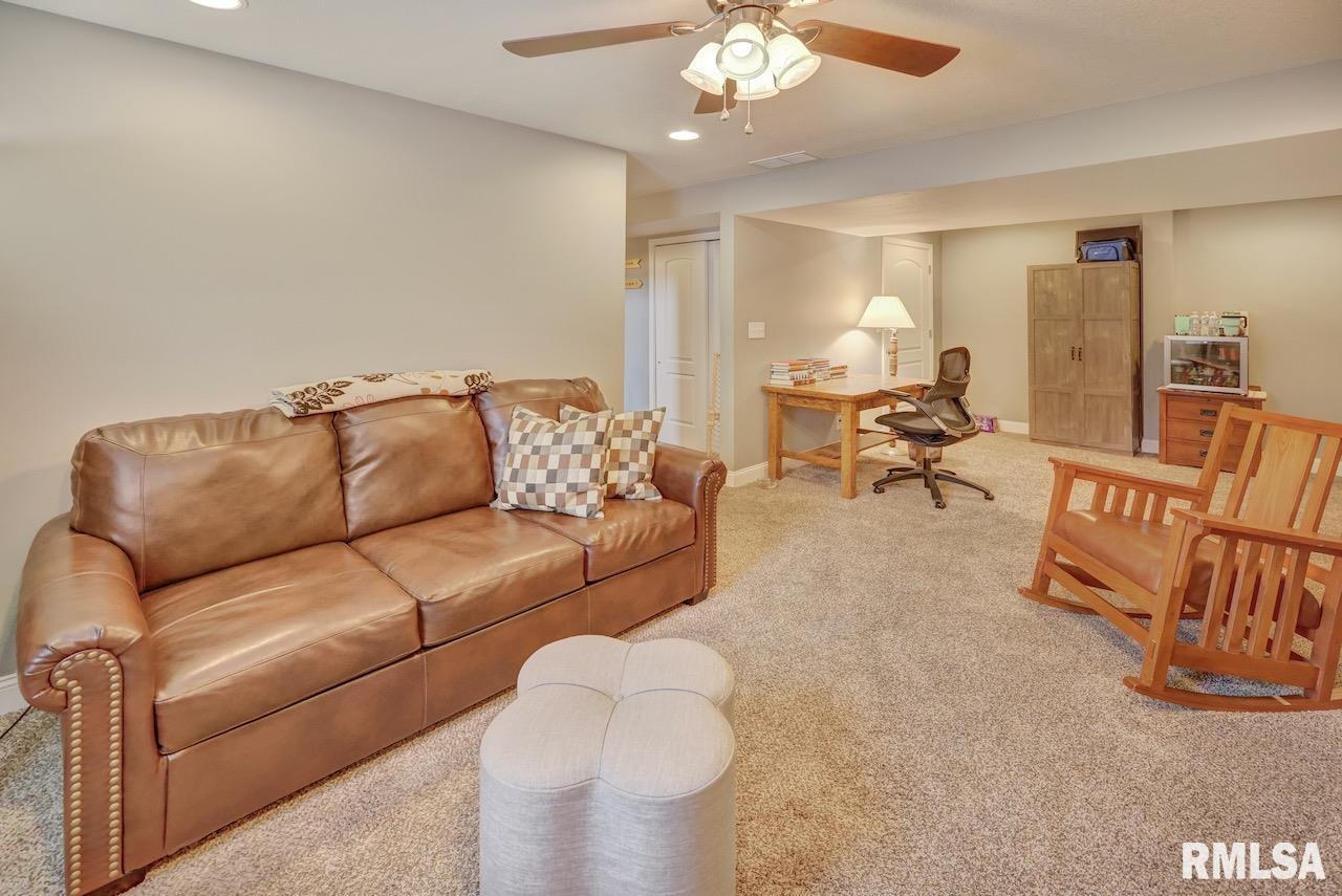 100 Yates Road Marquette Heights, IL 61554 - Photo 24 of 34 Gallery Image 24