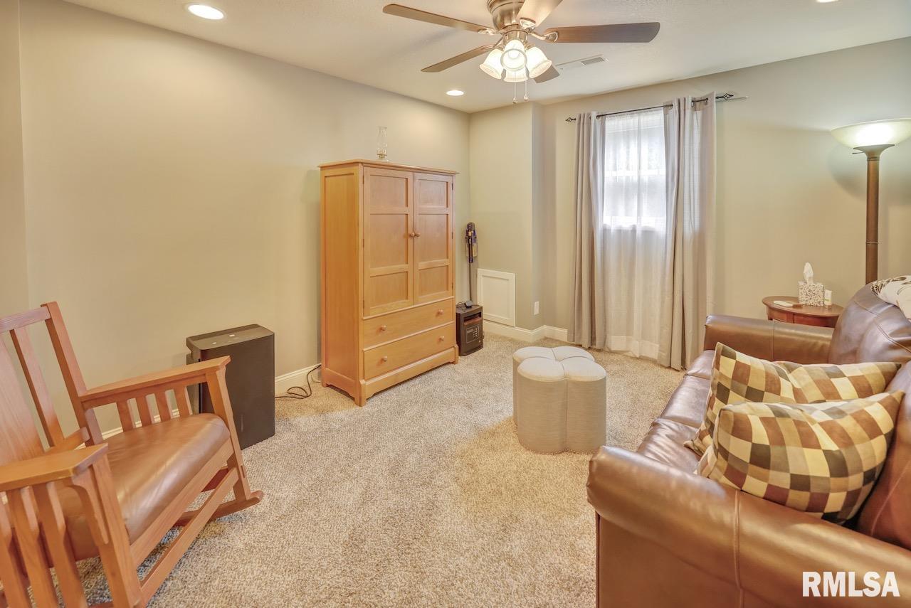 100 Yates Road Marquette Heights, IL 61554 - Photo 25 of 34 Gallery Image 25
