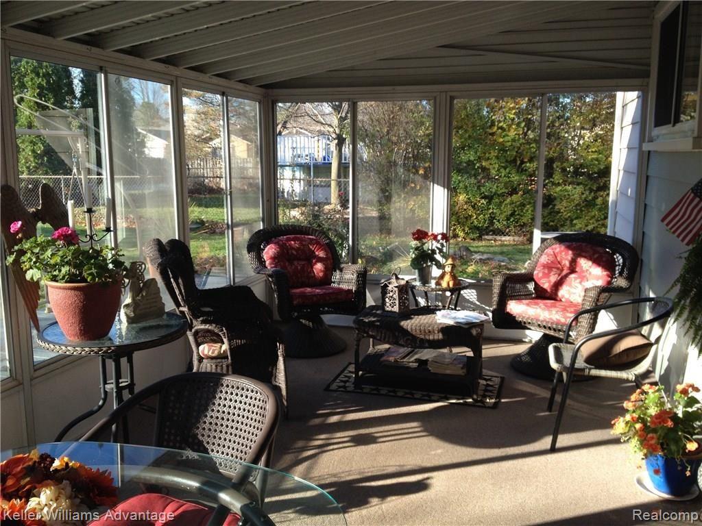 42733 Keystone Canton, MI 48187 - Photo 28 of 34 3 SEASON SUNROOM - VIEW #2.