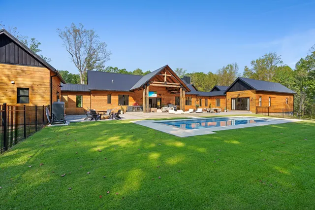 $3,150,000 | 7638 Younger Creek Road, Primm Springs, TN 38476