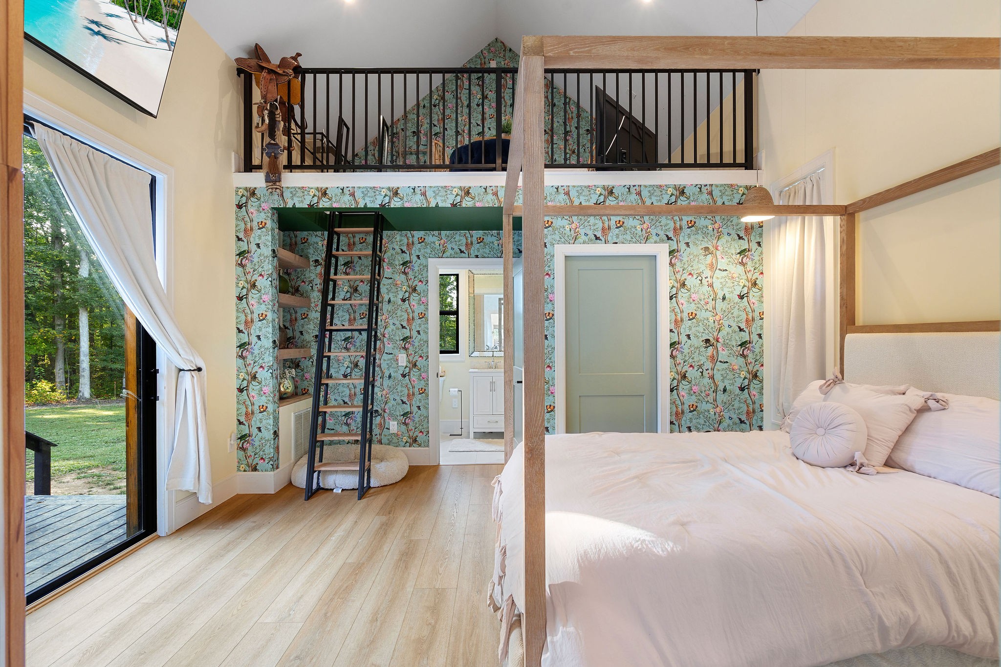 7638 Younger Creek Road Primm Springs, TN 38476 - Photo 43 of 95 a bed room with a bed and a window