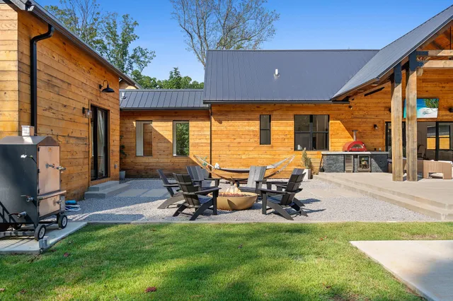 $3,150,000 | 7638 Younger Creek Road, Primm Springs, TN 38476