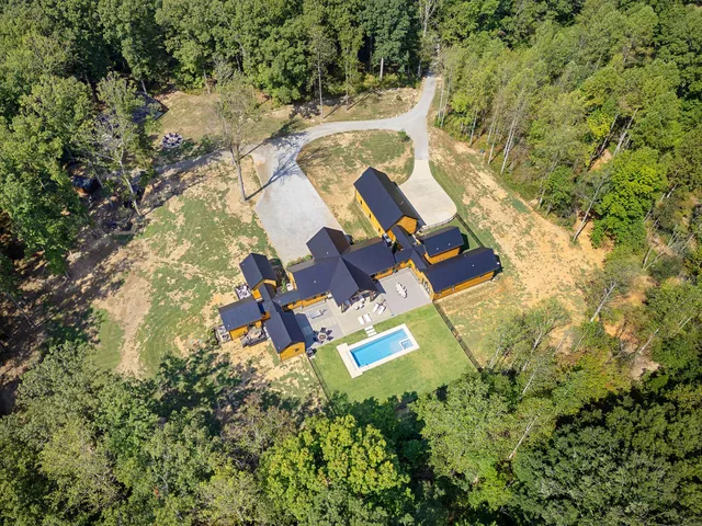 $3,150,000 | 7638 Younger Creek Road, Primm Springs, TN 38476