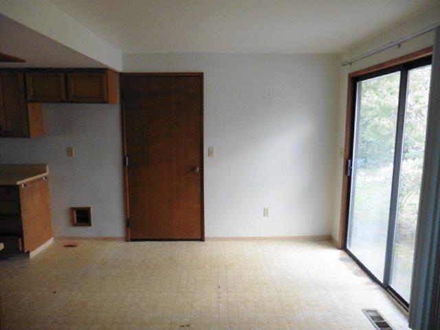311 2nd Street Phoenix, OR 97535 - Photo 4 of 12 Additional Photo