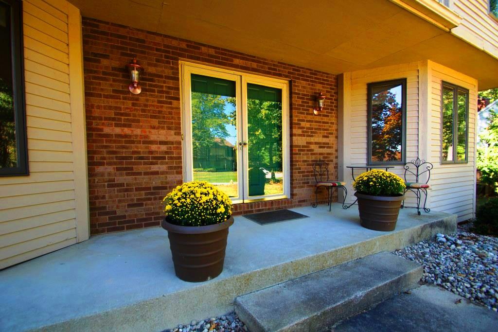 5205 Litchfield Road Fort Wayne, IN 46835 - Photo 3 of 36 Gallery Image 3