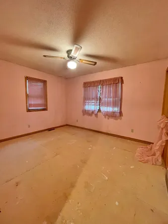 $225,000 | 20157 540th Avenue, Wells, MN 56097