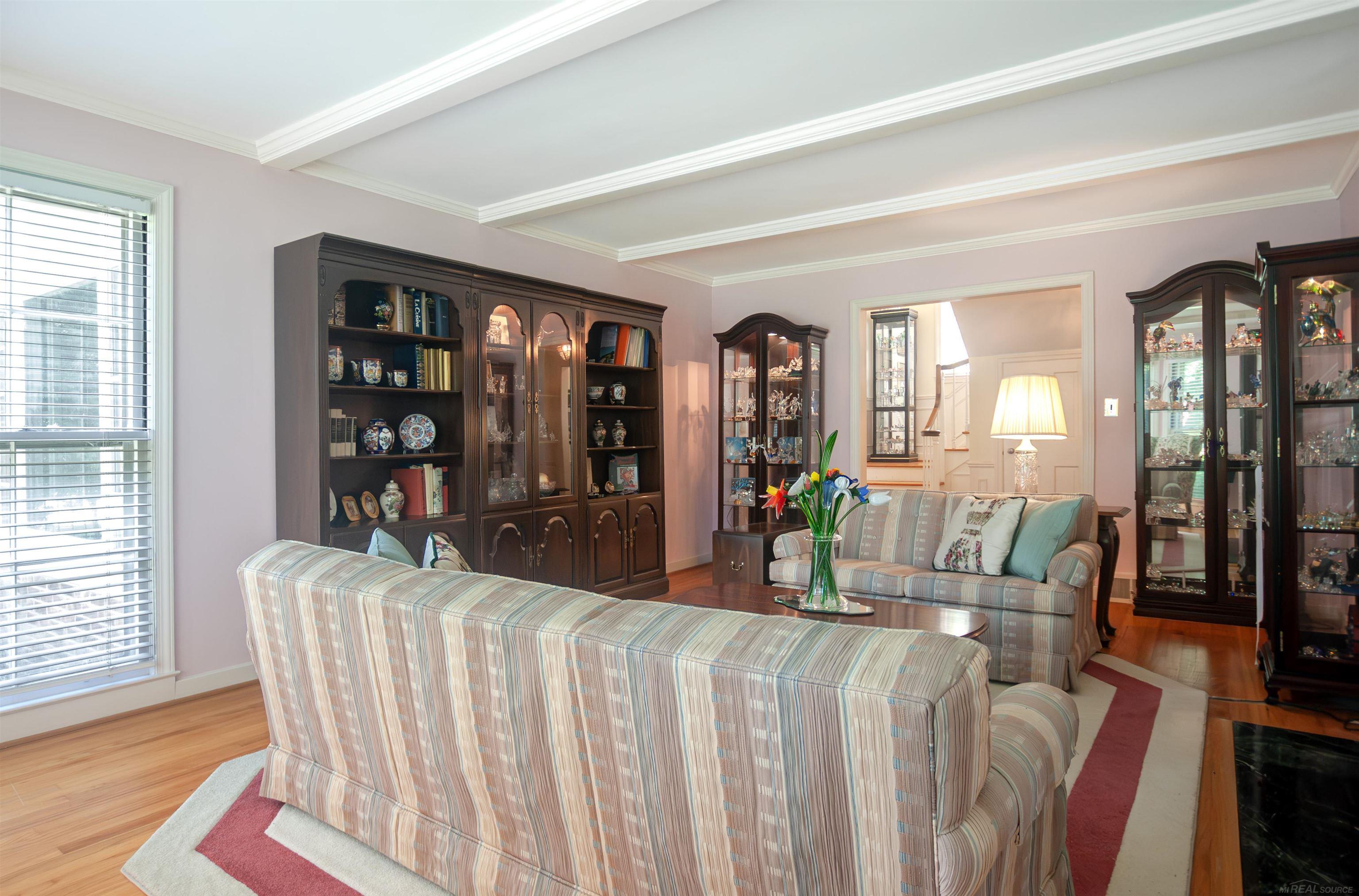 164 Lothrop Road Grosse Pointe Farms, MI 48236 - Photo 11 of 54