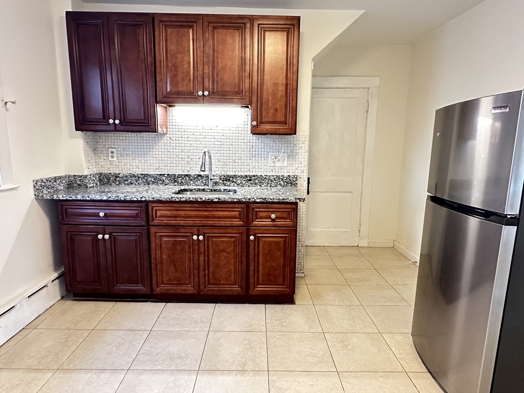 2 Albion Road Quincy, MA 02171 - Photo 12 of 25 Gallery Image 12