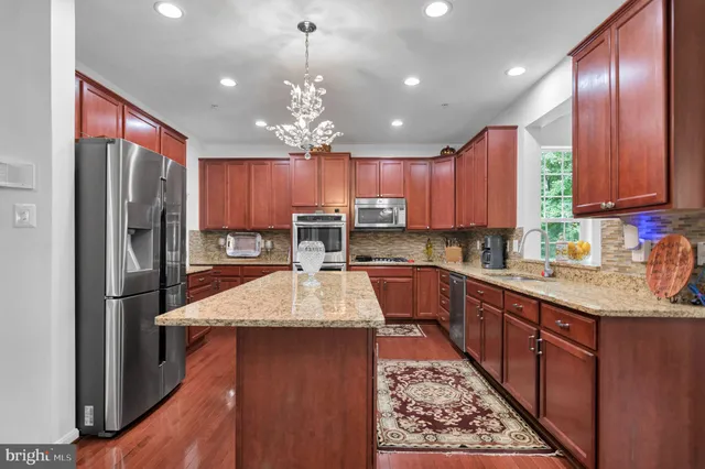 a view of a window in a room