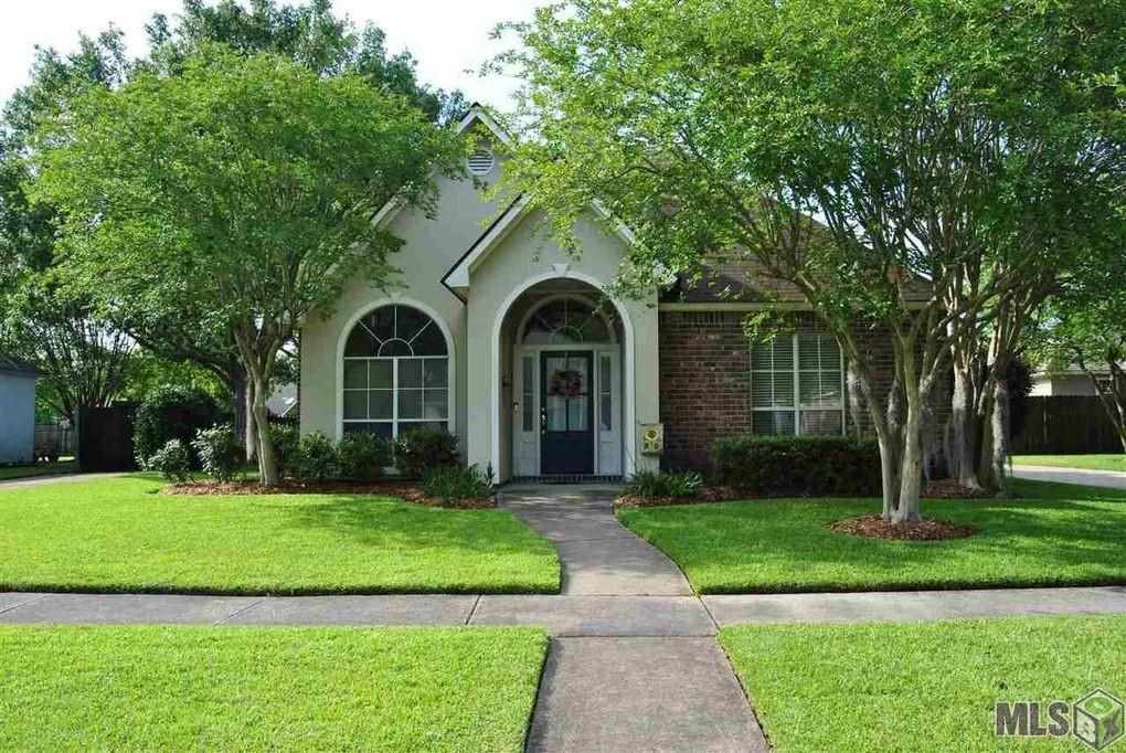 10423 Springwind Court Baton Rouge, LA 70810 - Photo 1 of 11