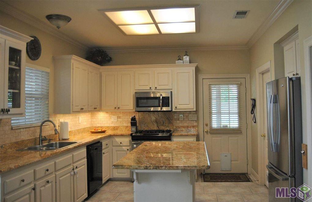 10423 Springwind Court Baton Rouge, LA 70810 - Photo 2 of 11