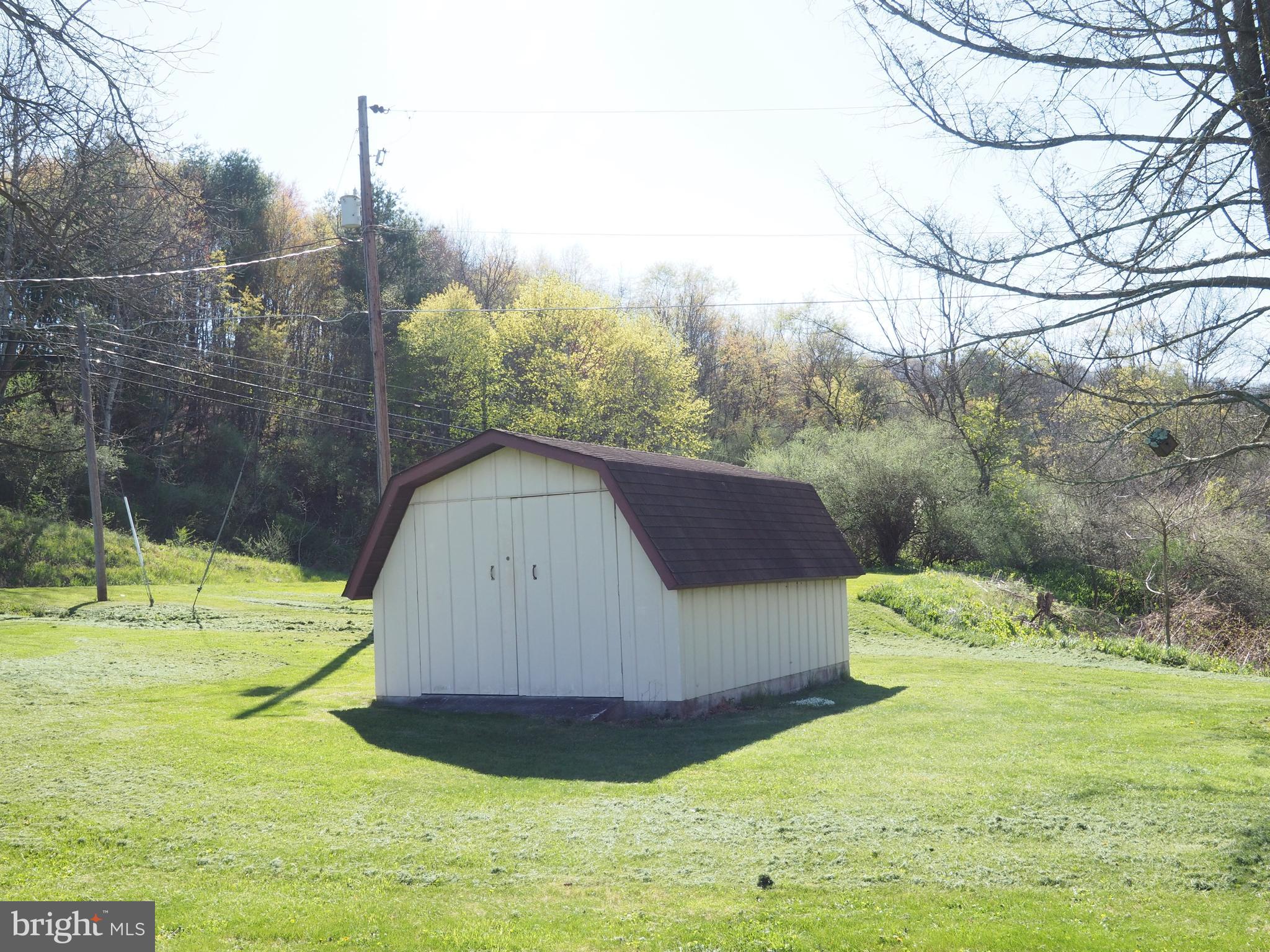 2270 Sunny Road New Ringgold, PA 17960 - Photo 8 of 19 Gallery Image 8