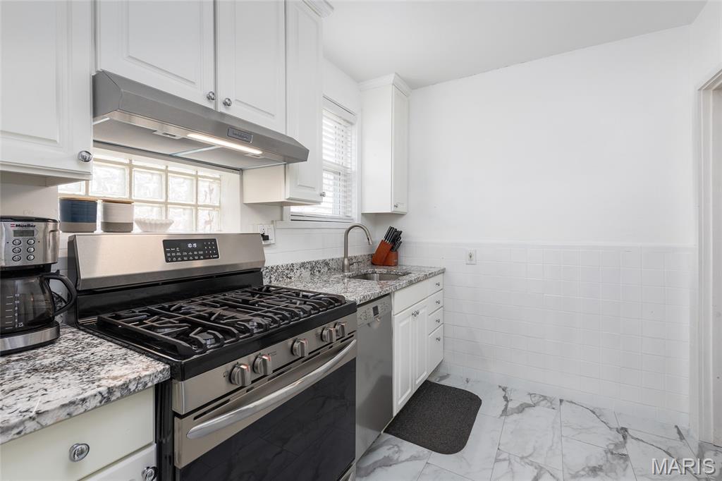 2837 Manderly Drive Brentwood, MO 63144 - Photo 7 of 22