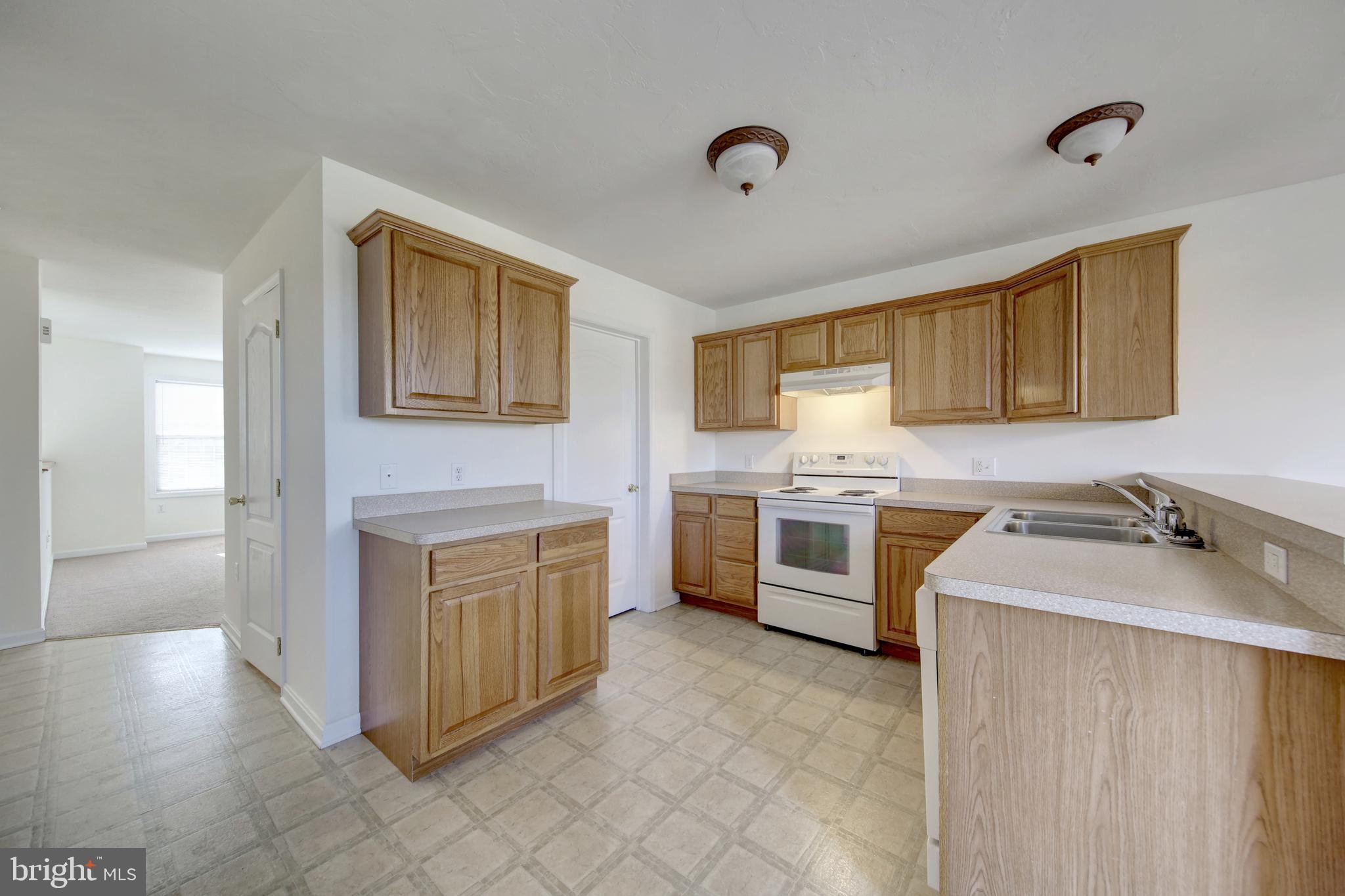 5 Shady Tree Court York, PA 17402 - Photo 5 of 35