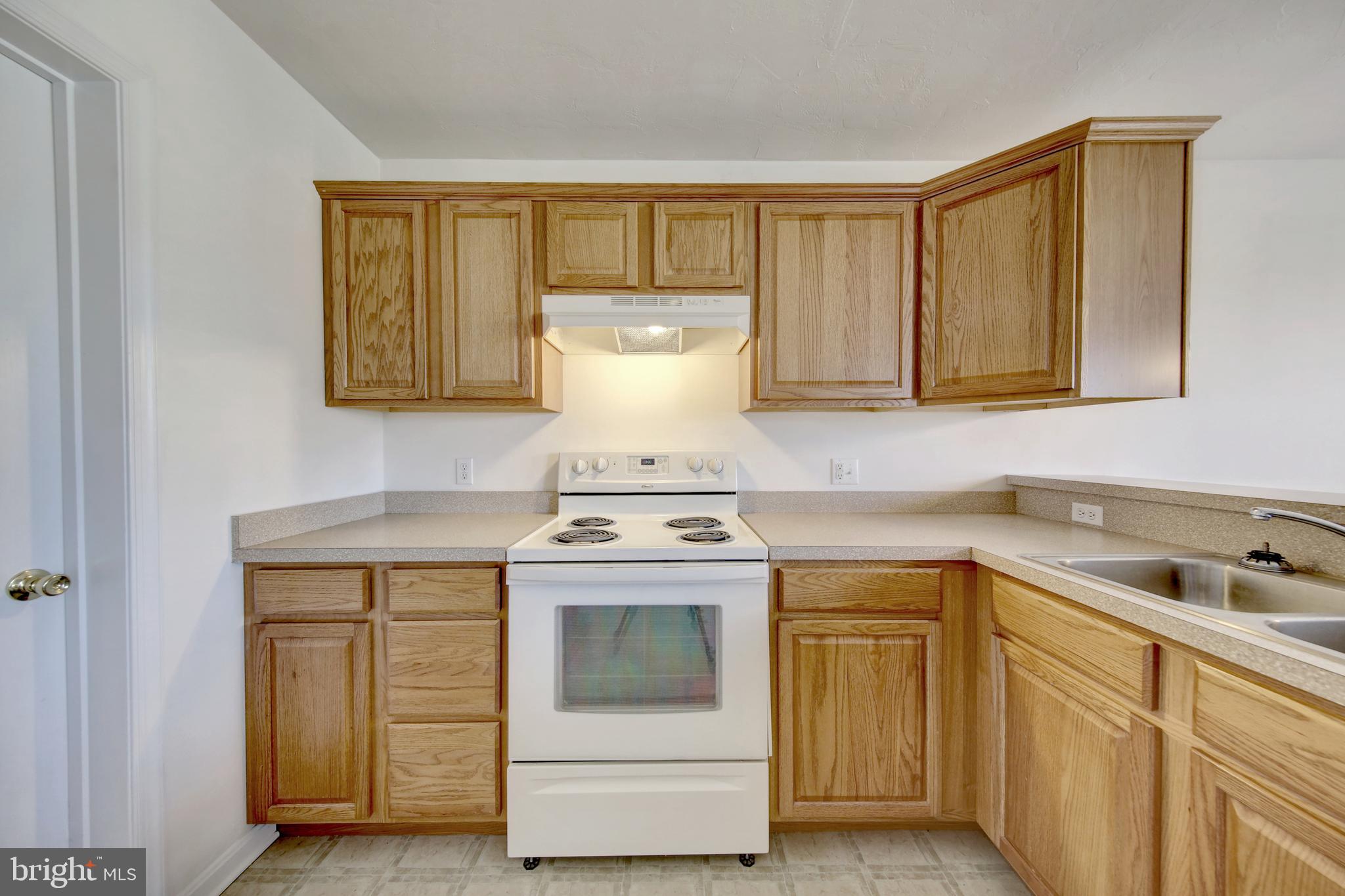 5 Shady Tree Court York, PA 17402 - Photo 7 of 35