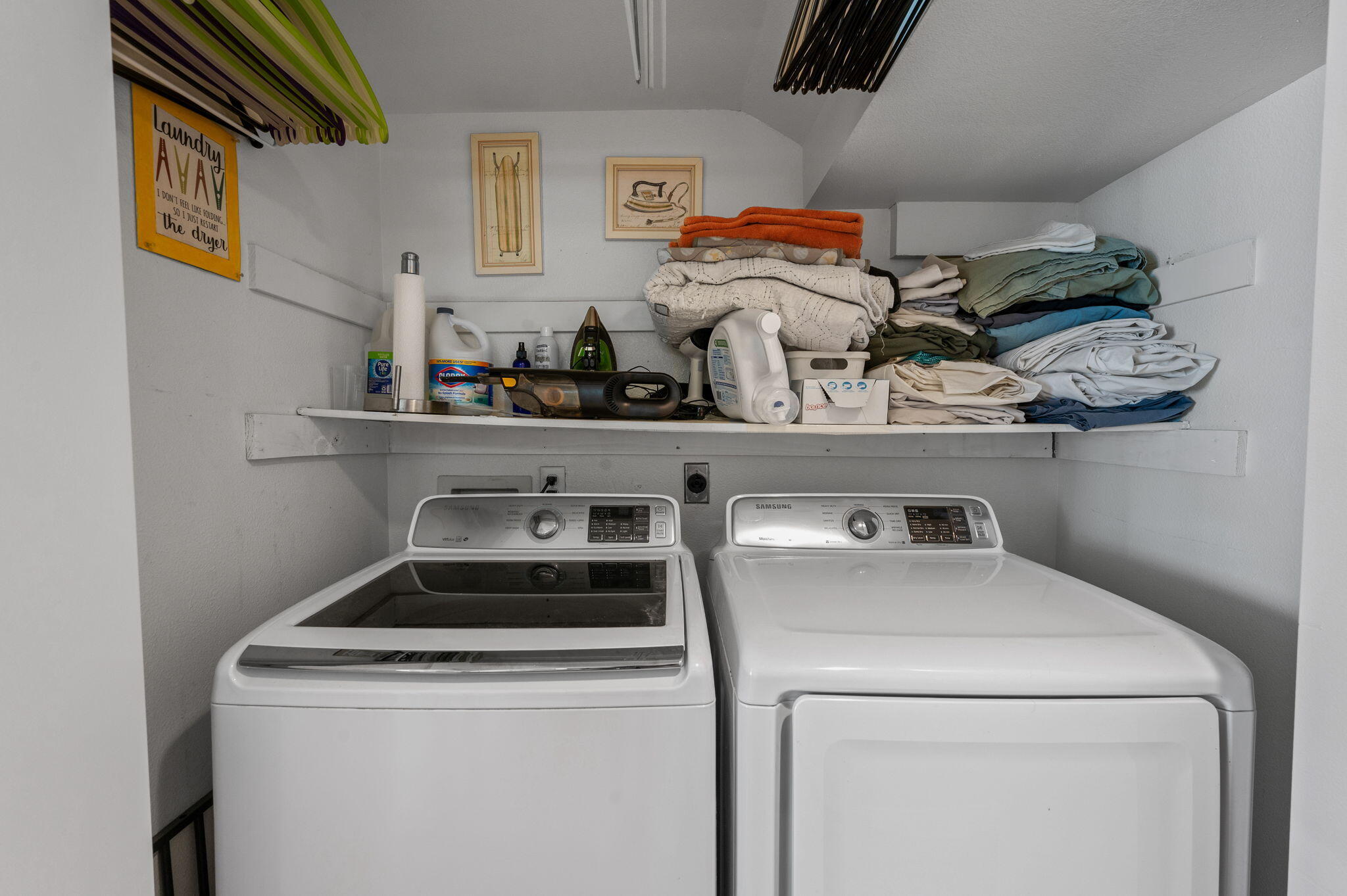 68237 Risueno Road Cathedral City, CA 92234 - Photo 23 of 34 a utility room with dryer and washer