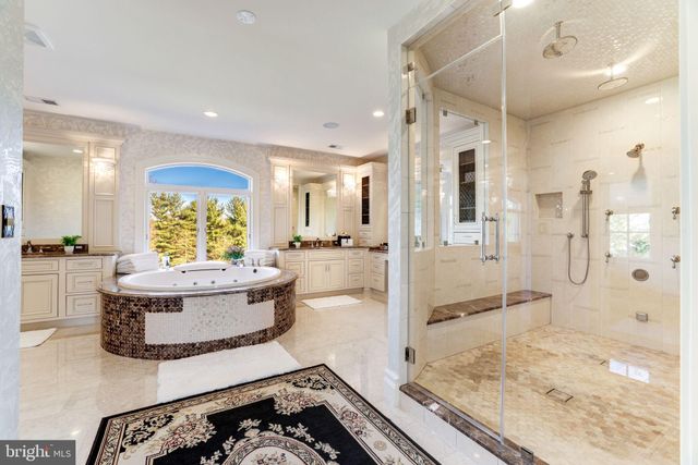 $4,700,000 | 9616 Georgetown Pike, Great Falls, VA 22066