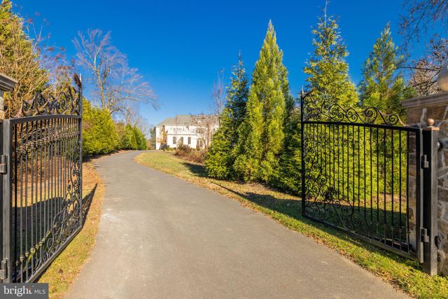 $4,700,000 | 9616 Georgetown Pike, Great Falls, VA 22066