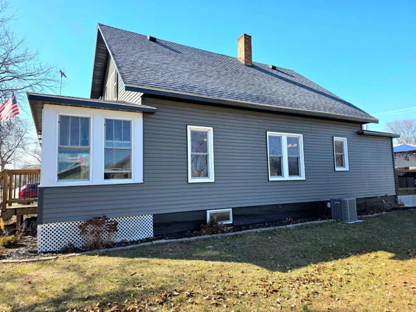 $249,000 | 511 East Superior Street, Boscobel, WI 53805