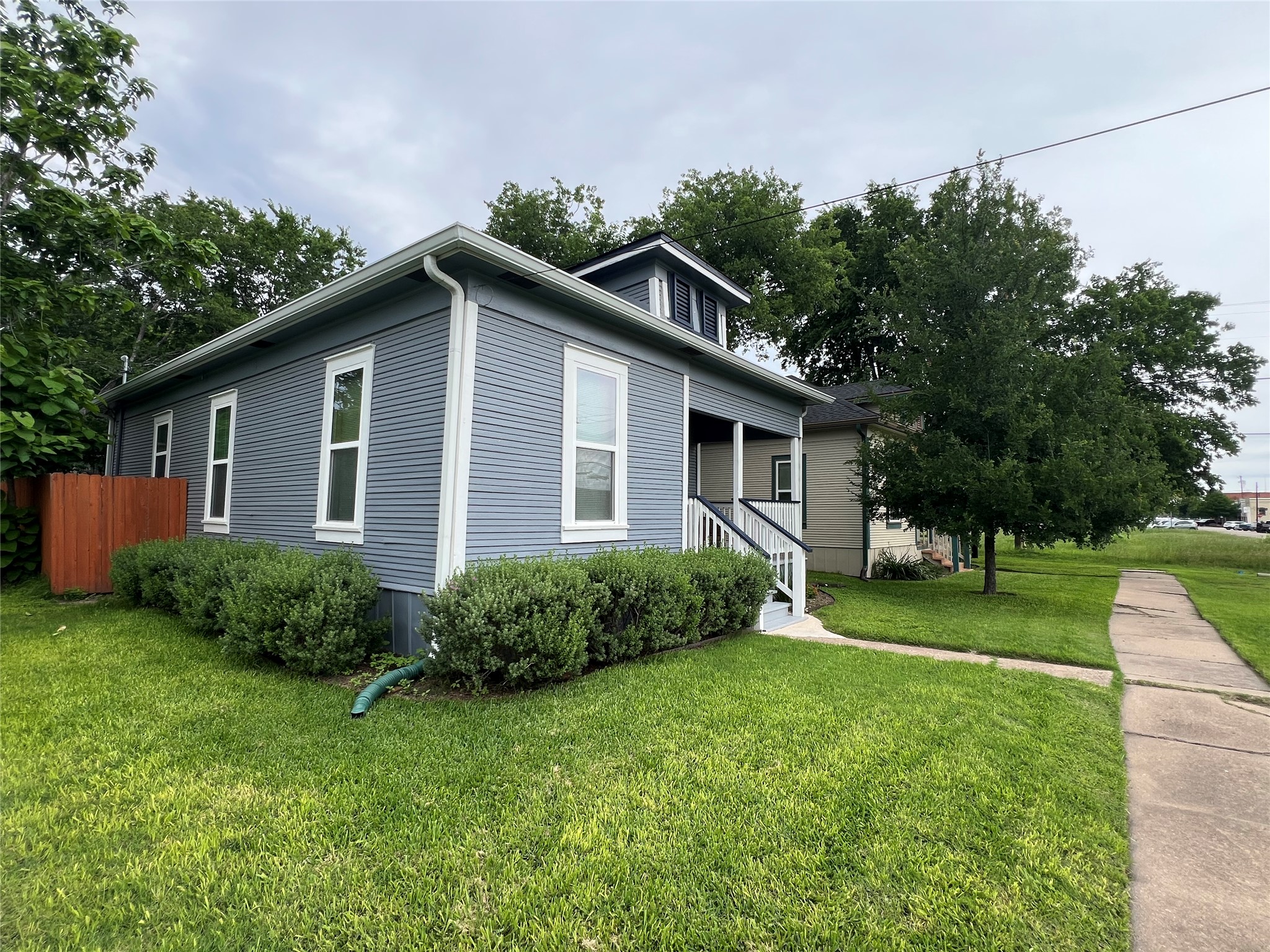 312 West 3rd Street Taylor, TX 76574 - Photo 2 of 36 314 W. 3rd side Image