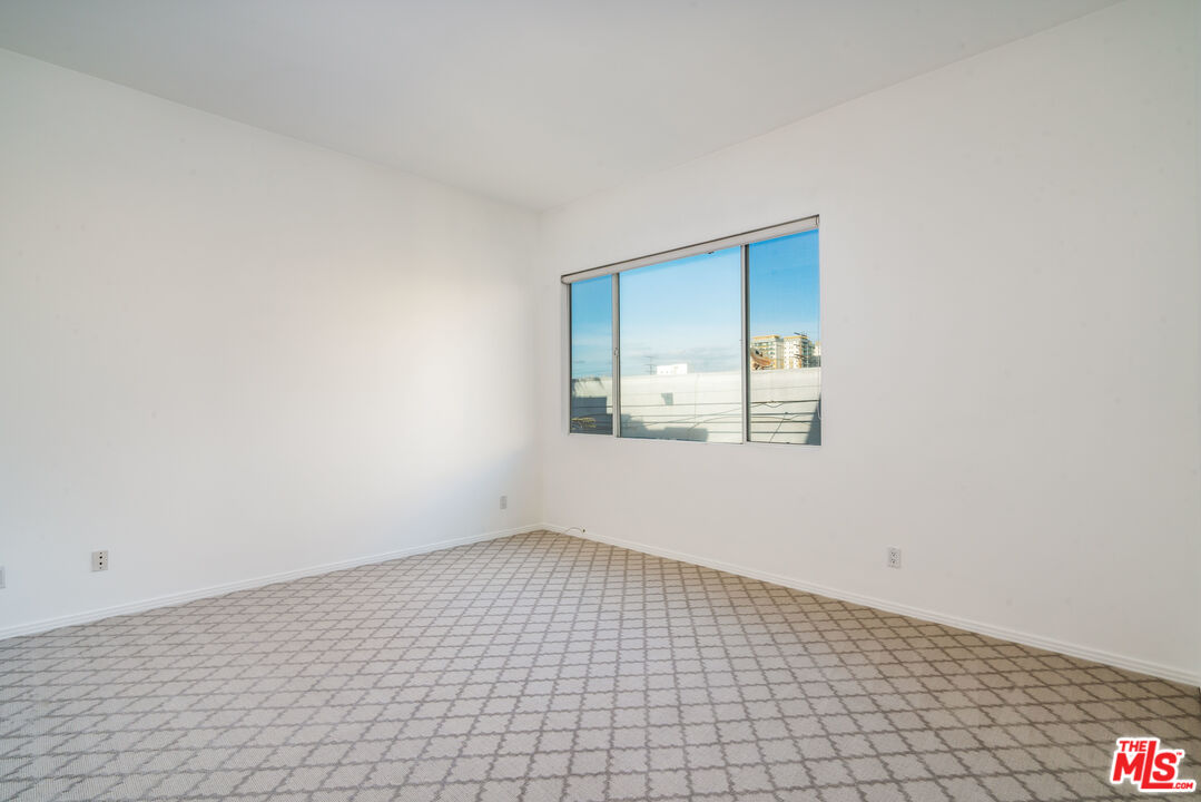 3711 Ocean Front Walk, Unit 3 Marina del Rey, CA 90292 - Photo 23 of 43 wooden floor in a empty room