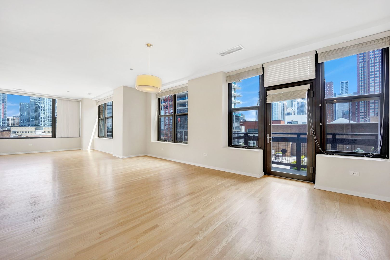 Undisclosed Address Chicago, IL 60610 - Photo 12 of 36