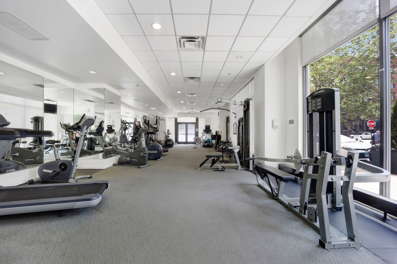 Undisclosed Address Chicago, IL 60610 - Photo 34 of 36