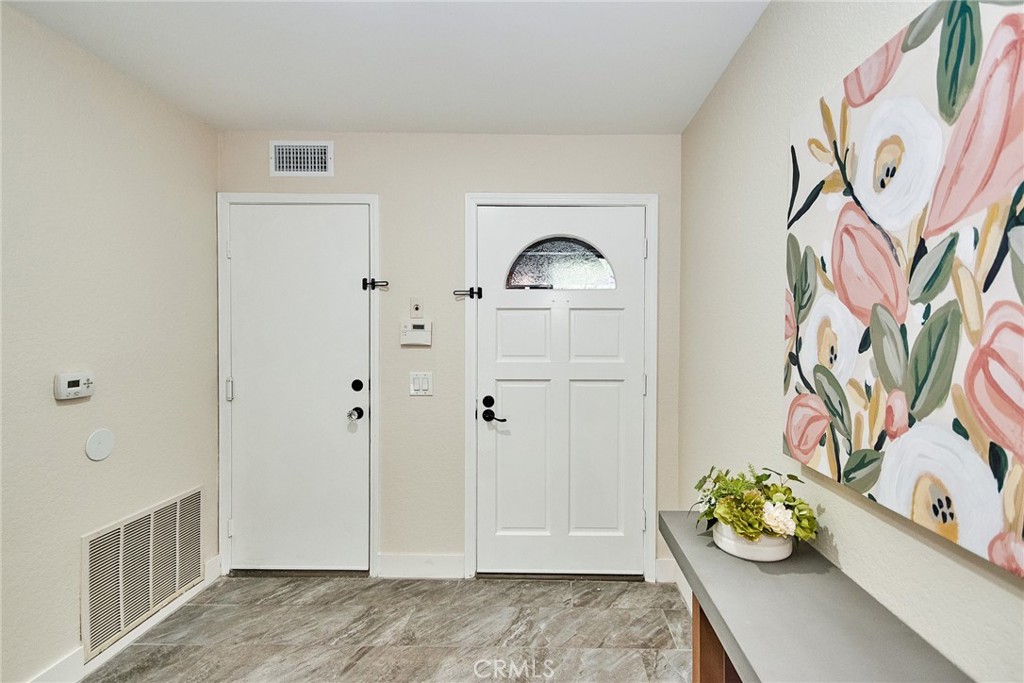 950 South Rim Crest Drive Anaheim Hills, CA 92807 - Photo 4 of 40 a view of entryway with furniture