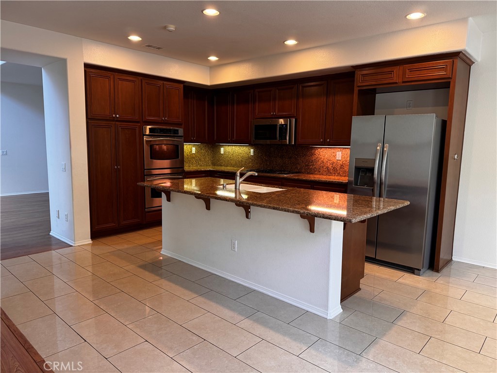 20619 Lugano Way Porter Ranch, CA 91326 - Photo 4 of 22
