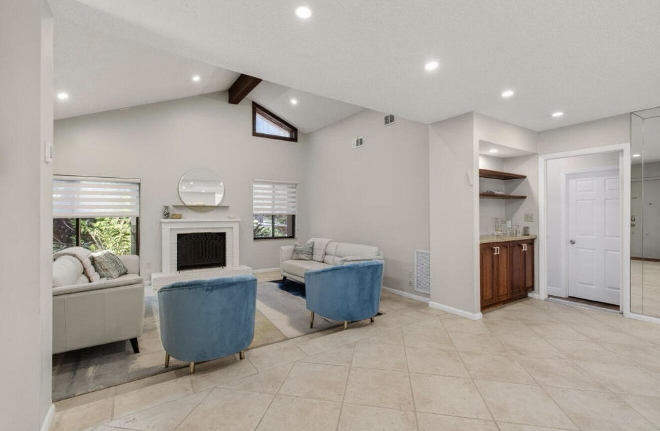 7745 Stanway Place Boca Raton, FL 33433 - Photo 3 of 37 Charm