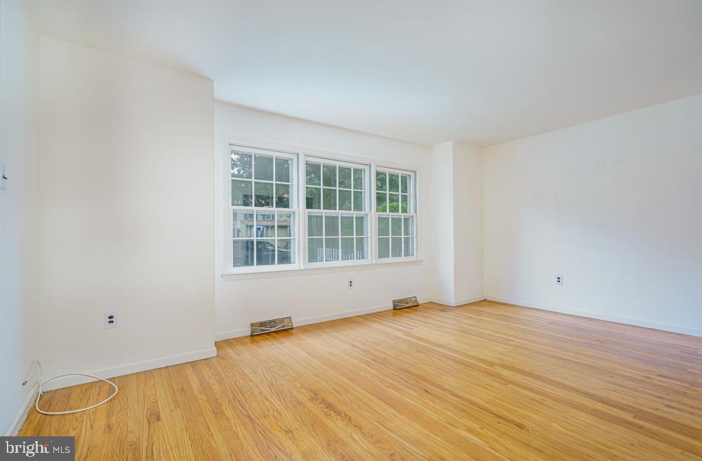 205 Centre Street Haddonfield, NJ 08033 - Photo 10 of 33 Gallery Image 10