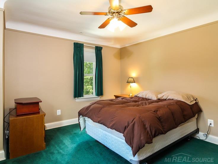 1216 Devonshire Road Grosse Pointe, MI 48230 - Photo 33 of 61 31321543-32.JPG