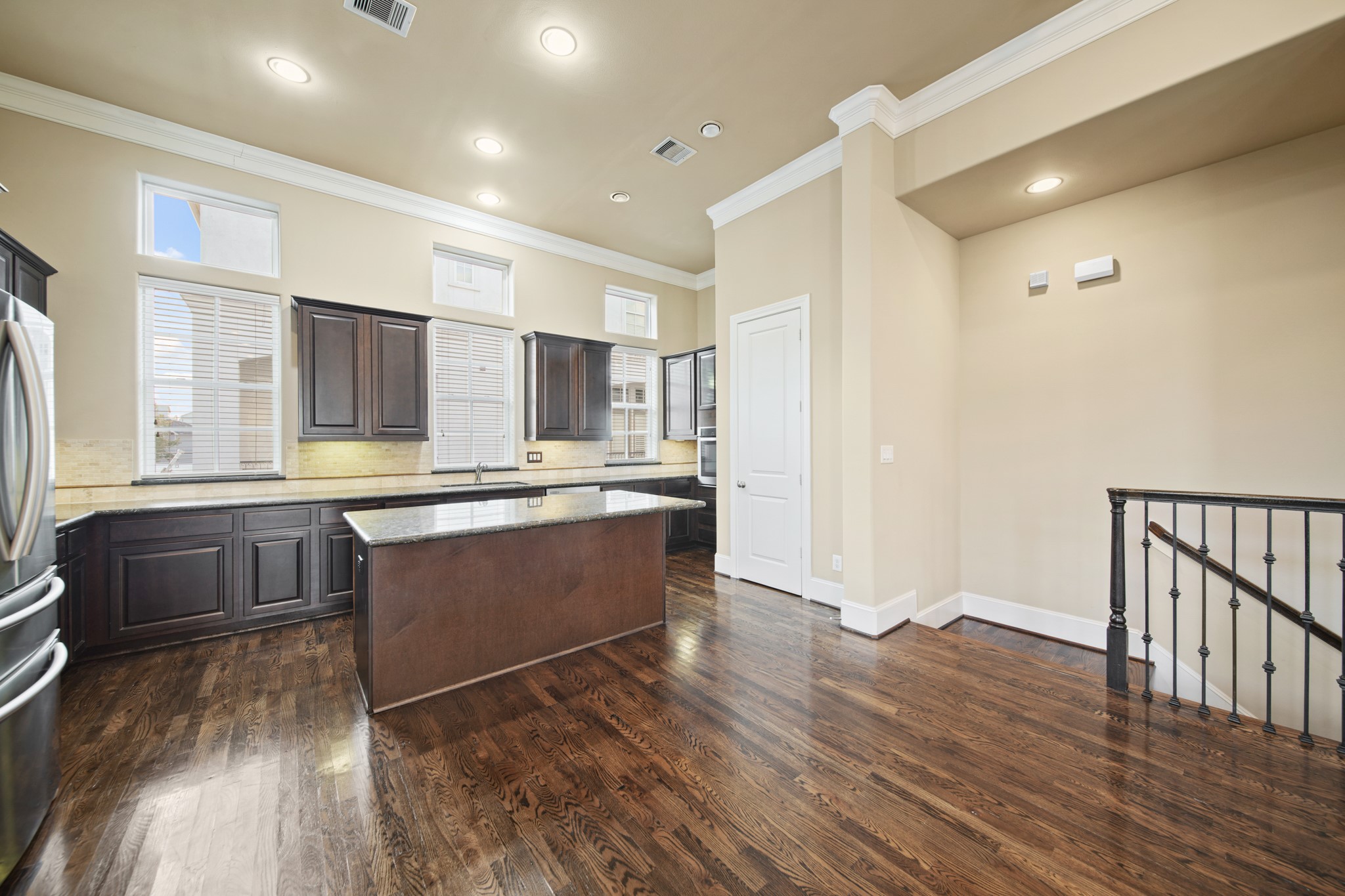 1250 West 23rd Street Houston, TX 77008 - Photo 14 of 50 Upstairs on the 2nd floor is the main kitchen, dining, and living area!