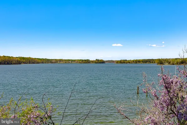 $2,500 | 19479 North Snow Hill Manor Road, Lexington Park, MD 20653