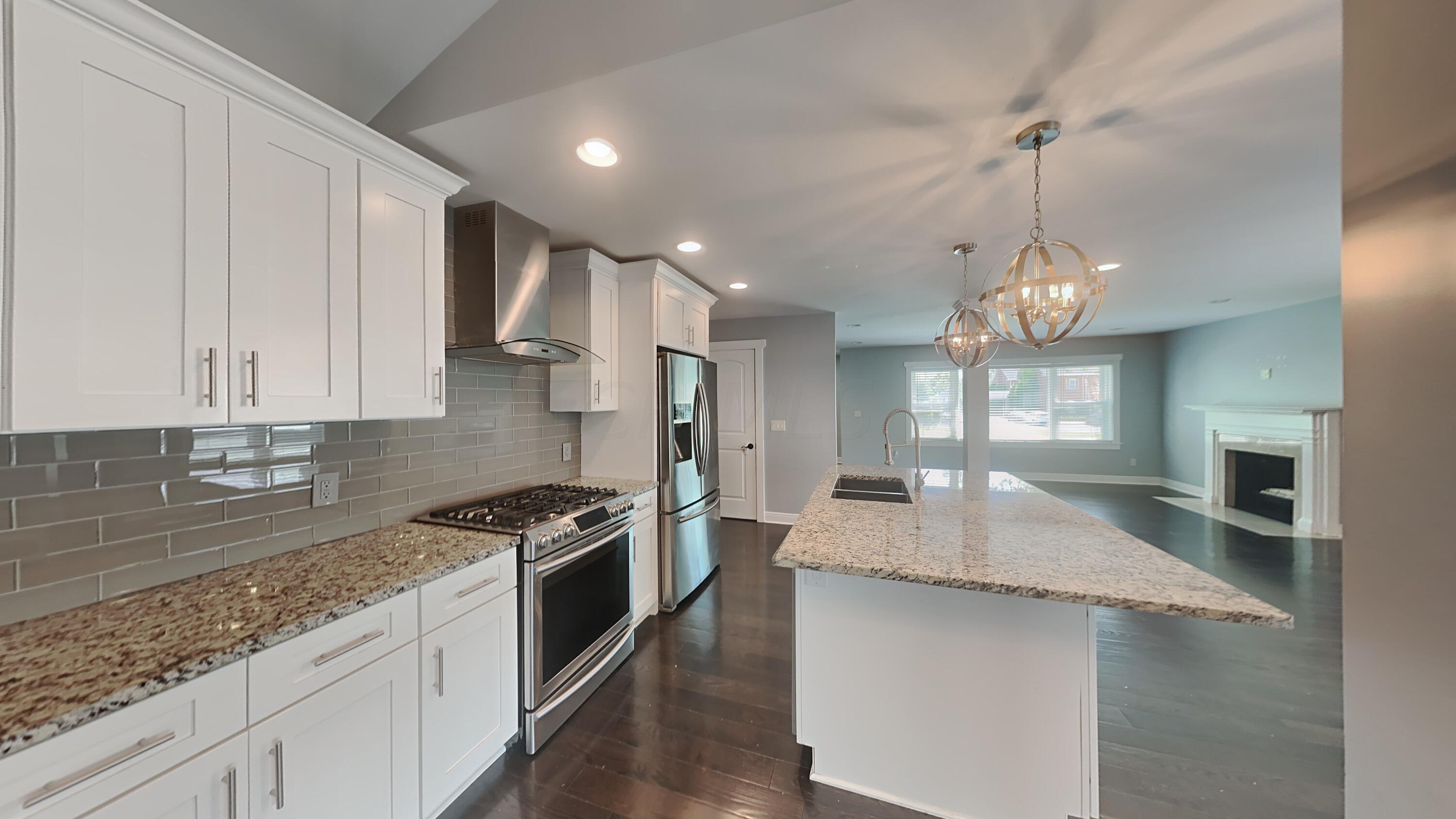 2912 Zollinger Road Upper Arlington, OH 43221 - Photo 2 of 15 5_Image_koh3uWnxbV