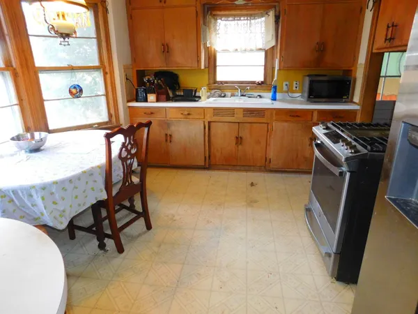 $279,900 | 3675 White Bear Avenue, White Bear Lake, MN 55110