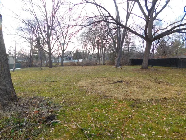 $279,900 | 3675 White Bear Avenue, White Bear Lake, MN 55110