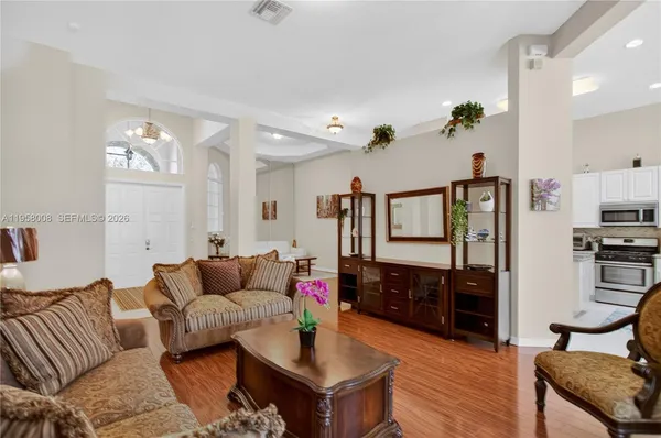 $949,999 | 6353 Southwest 191st Avenue, Pembroke Pines, FL 33332